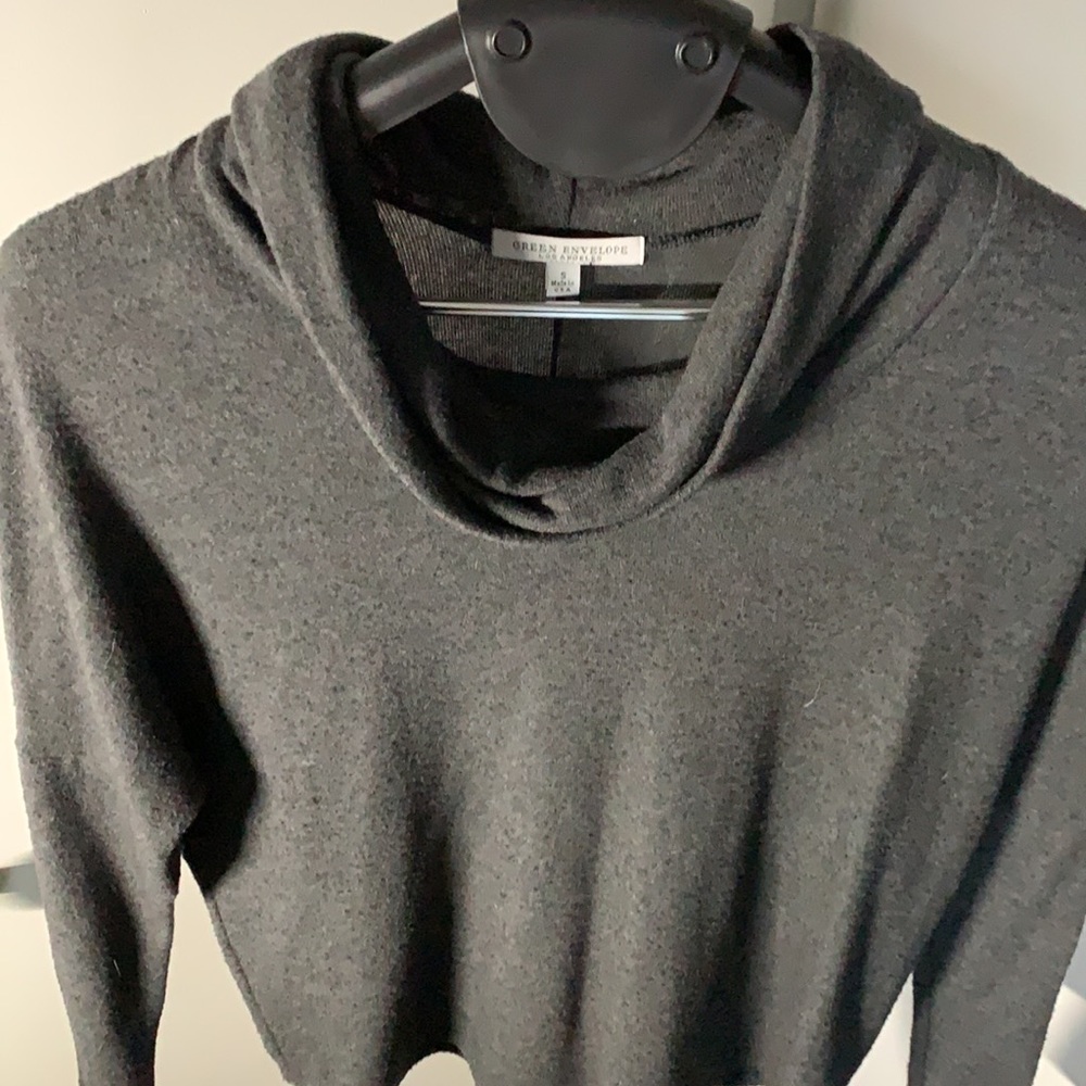 Green Envelope Los Angeles Gray CowlNeck Sweater S